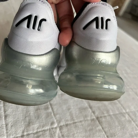 NIKE Air Max 270 youth 4.5 or women’s 6 white /black - Picture 16 of 16